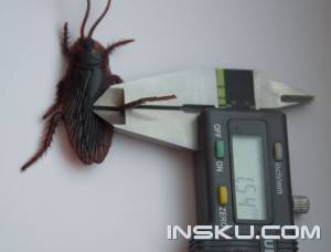 Practical Joke Fake Cockroach Toy - Brown (8 PCS)