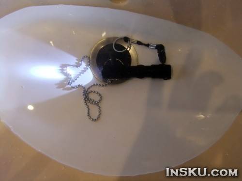 Маленький водонепроницаемый фонарь 3W от chinabuye. Обзор на InSKU.com