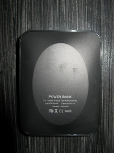 12000mAh Power Bank Mobile Power for iPod/iPhone/Mobile Phone - Black/White. Обзор на InSKU.com