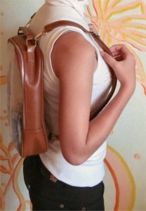 Женская сумка-рюкзак. Обзор на InSKU.com