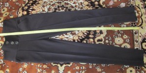 Женские черные обтягивающие брюки с высокой талией. Обзор на InSKU.com