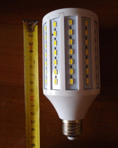 Огромная LED лампочка. Обзор на InSKU.com