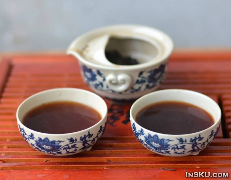 «Пуэр Юан» от чайной фабрики "Да И" 2015 года. Обзор на InSKU.com