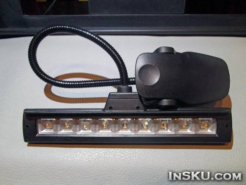 Лампа на гибкой ножке с питанием от USB либо батареек / аккумуляторов AAA. Обзор на InSKU.com