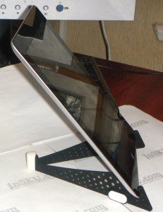 Удобная подставка для iPad 1/2/3/4/Air/Mini... Да и вообще любого современного планшета. Обзор на InSKU.com