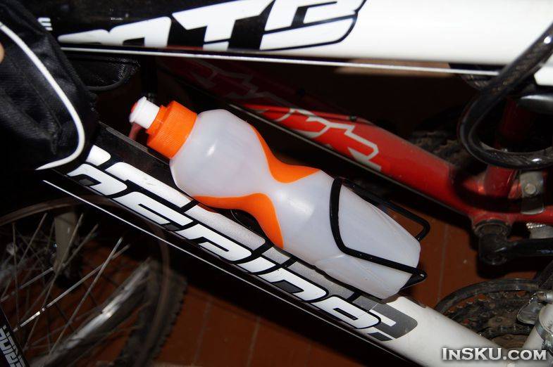 Велосипедный держатель для бутылки. Обзор на InSKU.com