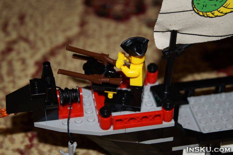 Конструктор от Enlighten из пиратской серии: корабль Барбара (№301, 211 деталей). Обзор на InSKU.com