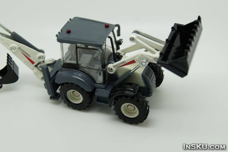 Трактор от Kaidiwei масштаб 1:50, модель 620004. Обзор на InSKU.com