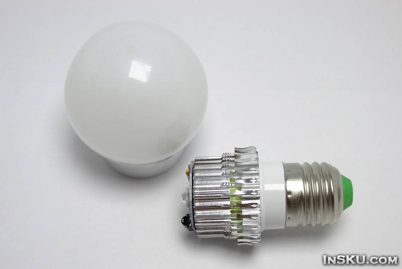 Светодиодная RGB лампа с пультом. Обзор на InSKU.com