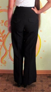 Женские чёрные расклёшенные брюки с высокой талией. Обзор на InSKU.com