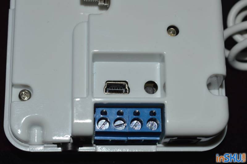 Обзор и настройка GSM-контроллера Телеметрика Е-01 как дистанционного термостата. Обзор на InSKU.com
