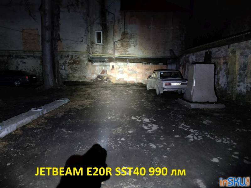 Обзор фонаря JETBEAM E20R SST40 - "тактическая" малютка. Обзор на InSKU.com
